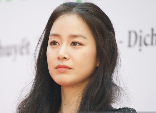 Nữ thần Kim Tae Hee quá xuất thần, thể hiện đẳng cấp mỹ nhân đẹp nhất xứ Hàn tại sự kiện Hà Nội