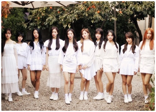 Chiêm ngưỡng nhan sắc đầy ấn tượng của girlgroup tân binh nhà FNC, bạn sẽ muốn gia nhập fandom ngay và luôn đấy!