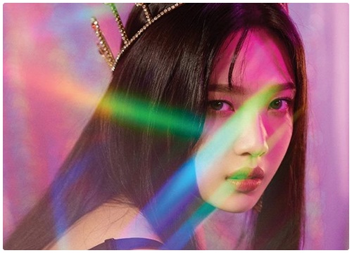 SM vừa tung ảnh teaser của Joy (Red Velvet), netizen đã đòi "phế truất" ngôi nữ thần của Irene