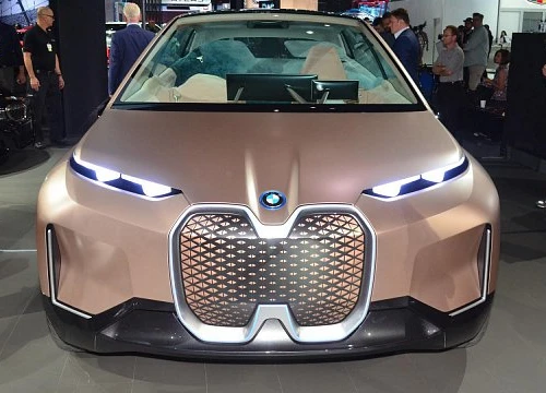 BMW Vision iNext - "SUV tới từ tương lai" chính thức ra mắt công chúng lần đầu tiên