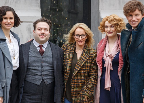 J. K. Rowling có đang tự tay bóp chết loạt phim 'Fantastic Beasts'?