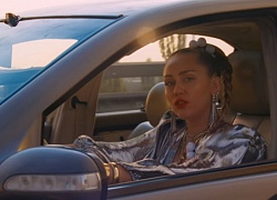 Miley Cyrus phô nguyên vòng "ấy" trong MV mới, fan lại gào rú: 'Trời ơi, tiếp đi chị ơi'