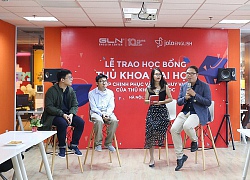 Trao học bổng toàn phần tiếng Anh cho Thủ khoa Đại học năm 2018