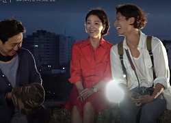 'Encounter' tung clip hậu trường ở Cuba: Park Bo Gum nghịch ngợm, Song Hye Kyo sang chảnh nhưng thân thiện