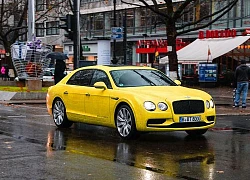 Hàng hiếm Bentley Flying Spur S thế hệ mới với ngoại thất vàng độc nhất về Việt Nam