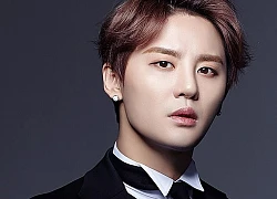 Junsu (JYJ) bật khóc khi nói về quãng thời gian bị SM "cấm sóng" gần 8 năm?