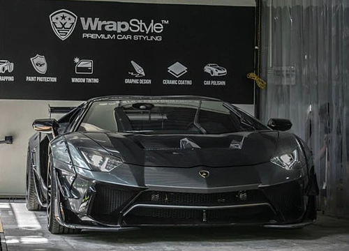 Lamborghini Aventador độc nhất Việt Nam đổi màu 7 sắc cầu vồng