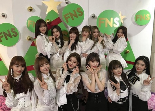 Mặc kệ dư luận, ba thành viên Nhật của IZ*ONE vẫn cùng AKB48 trình diễn 'No Way Man'!