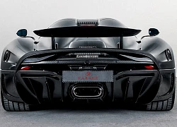 Siêu xe triệu đô không hộp số Koenigsegg Regera đầu tiên trên thế giới "tắm mình" trong sợi carbon mờ