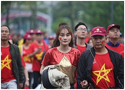 Bóng hồng Việt khoe sắc, hâm nóng chảo lửa Bukit Jalin