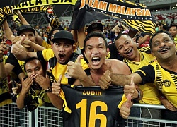 CĐV Malaysia trưng khẩu hiệu chào mừng fan Việt Nam tới "địa ngục"