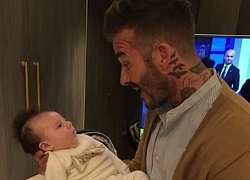 David Beckham làm triệu trái tim tan chảy với ảnh bồng bế cháu gái nhỏ cực dễ thương