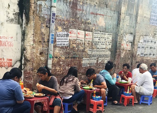 Điểm danh 4 hàng bánh mì ở Sài Gòn khiến người ta phải ngân nga câu hát "đợi chờ là hạnh phúc"