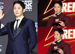 Sau phốt bon chen chiếm chỗ tiền bối, Jung Hae In lại bị chê thậm tệ tại MAMA dù đảm nhận vị trí quan trọng