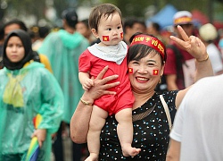 Trời tạnh mưa, trận chung kết lượt đi AFF Cup 2018 diễn ra bình thường