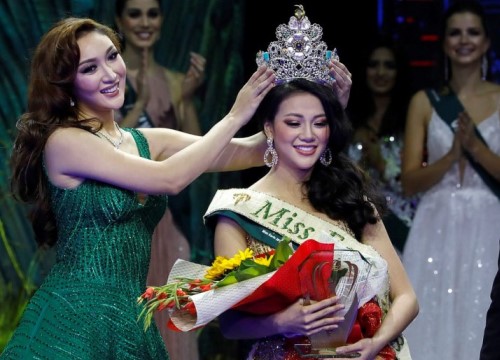 ĐỘC QUYỀN: Miss Earth 2017 nói gì khi bị chế giễu nhan sắc với biệt danh 'Mẹ Trái Đất'?