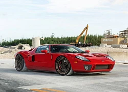 Ngỡ ngàng với Ford GT đời cũ mạnh hơn 2.000 mã lực