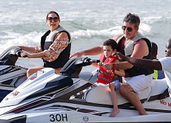 Simon Cowell tránh rét ở Caribbe cùng bạn gái và con trai