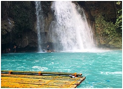 Tháng 12 này, sao không ghé thác Kawasan ở Philippines làm một chuyến du lịch mạo hiểm?