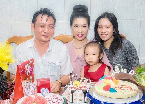 Trịnh Kim Chi: 'Tôi và chồng luôn chung thủy, dành tình yêu lớn cho nhau'