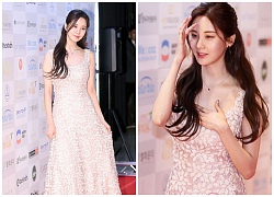 Em út Seohyun (SNSD) rạng rỡ như "thiên thần" tại thảm đỏ khiến fans "mất máu"