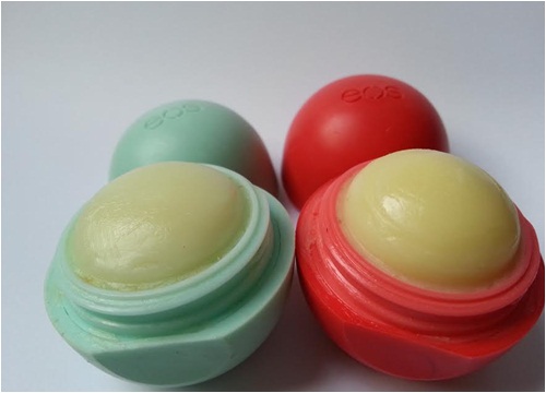 Phân biệt son dưỡng EOS Lip Balm thật giả