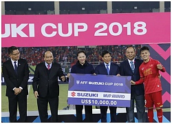 Quang Hải nhận danh hiệu Cầu thủ xuất sắc nhất AFF Cup 2018