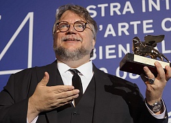 Scary Stories to Tell in the Dark của Guillermo del Toro sẽ ra mắt vào tháng 8 năm sau