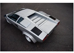 Nhìn lại siêu xe mang tính biểu tượng Lamborghini Countach