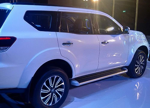 Nissan Terra bản cao cấp giá hơn 1,2 tỷ đồng có gì?