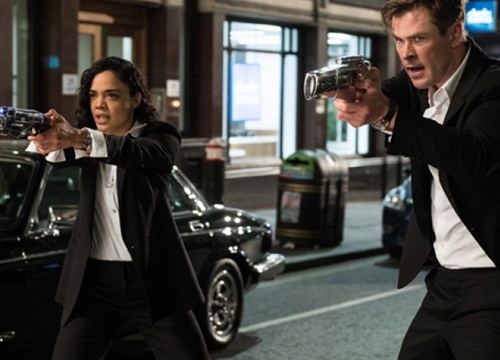 Chán đánh nhau với Thanos, "Thần Sấm" chuyển sang săn người ngoài hành tinh trong "Men in Black 4"