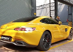 Mercedes-AMG GT S màu vàng đầu tiên về Việt Nam rực rỡ trên phố Sài Gòn