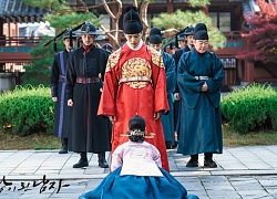 'The Crowned Clown': Tình cảm vợ chồng của Yeo Jin Goo và Lee Se Young đổ vỡ