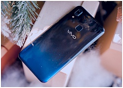 Trên tay Vivo Y91: Máy giá rẻ có mặt lưng đổi màu, màn hình Halo 6.3 inch