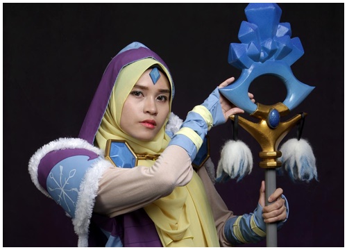 Cosplayer Malaysia cùng với những bộ trang phục tuyệt đẹp