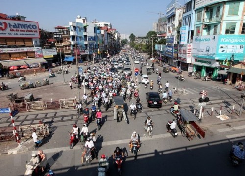 Hà Nội phân luồng giao thông thi công đường vành đai 2 trên cao