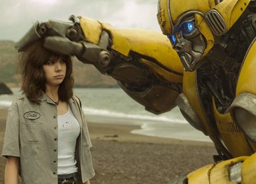 Bumblebee: Từ nhân vật phụ đến chiến binh được yêu mến nhất nhì thế giới robot