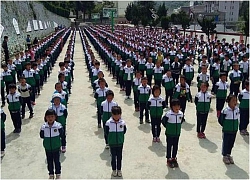 Nhận diện khuôn mặt là chưa đủ, Trung Quốc muốn học sinh mặc "smart uniform" có gắn định vị