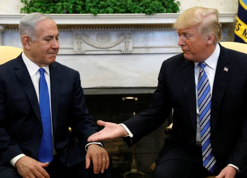 Sau vụ Israel tấn công Syria, Trump lên tiếng trấn an đồng minh ruột