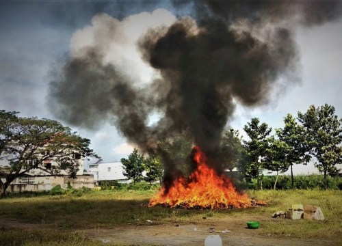 Tiêu hủy hơn 10 vạn sản phẩm mỹ phẩm... kém chất lượng