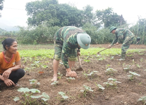 Giúp hộ nghèo phát triển kinh tế gia đình