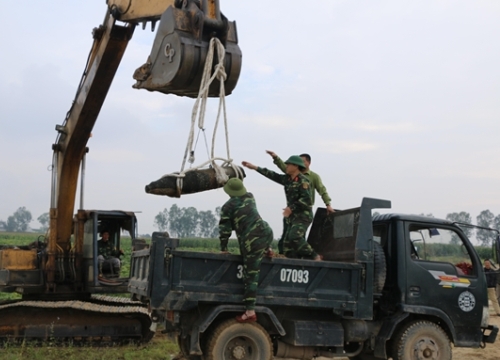 Hủy nổ an toàn quả bom còn sót lại sau chiến tranh