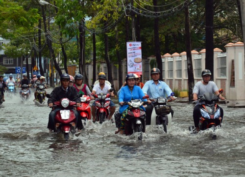 TP.Cà Mau ngập nặng vì ảnh hưởng bão số 1