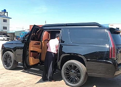 'Chuyên cơ mặt đất' Cadillac Escalade độ Lexani hàng độc, gắn TV 48 inch lên đường về Việt Nam