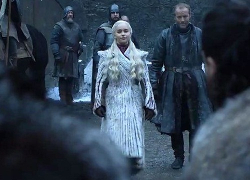 Game of Thrones 8 - Sansa và Daenerys gặp nhau lần đầu trong lịch sử