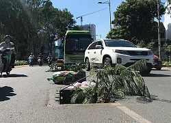 Hố ga bung nắp bẫy người đi đường ở cửa ngõ Tân Sơn Nhất