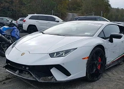 Lamborghini Huracan Performante được rao bán chưa đến 100.000 USD