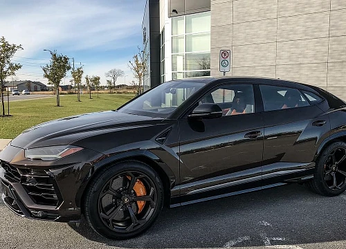 Siêu SUV Lamborghini Urus cá tính qua bộ áo nâu Marrone Alcestis