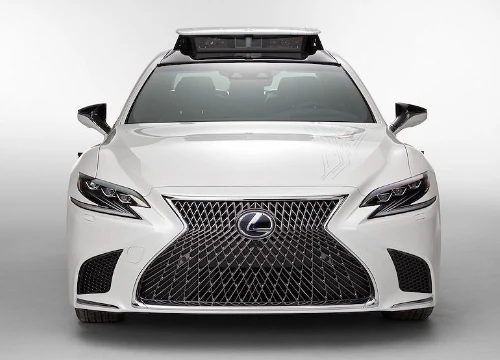 Toyota "khoe" tài xế ảo tự lái trên xế sang Lexus LS 500h