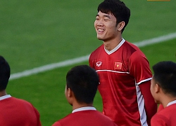 Xuân Trường cười "tỏa nắng" trong buổi tập trước trận ra quân tại Asian Cup 2019